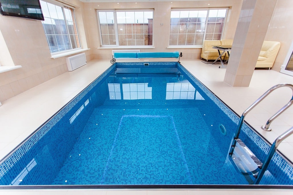 Comment installer un puits de décompression pour protéger votre piscine&nbsp;?